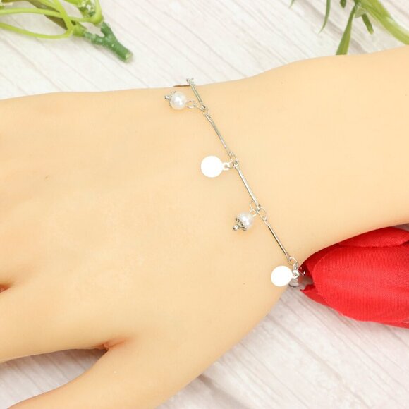 "Trendy Handmade Bracelet – A Thoughtful Gift for Girls & Women | UNVRC1110 - Picture 2 of 10